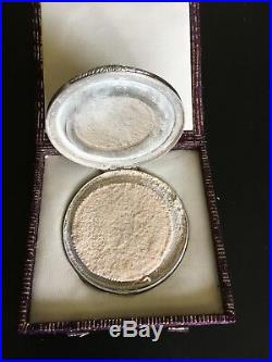 1900s CHINA CHINESE STERLING SILVER WITH HALLMARK LADY COMPACT POWDER CASE BOX