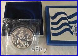 1992 1 oz China Silver Panda Small Date 10 Yuan Chinese Collectible Coin Box