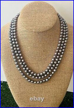 925 ster. Silver Old Chinese Bronze Coin Clasp Black Peacock Pearl Necklace