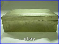 ANTIQUE CHINESE EXPORT SILVER WOOD LINED CIGAR OR JEWELRY BOX w MEDALLION 8.5