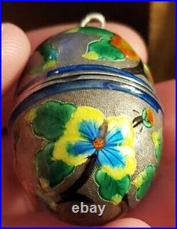 ANTIQUE EARLY 1900S CHINESE EXPORT EGG BOX FLOWER ENAMEL SILVER PENDANT vafo