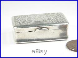 ANTIQUE ENGRAVED CHINESE SILVER SNUFF / PILL BOX c1800's