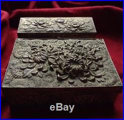 Antique 2 Pcs Chinese Japanese Silver Plated Bronze Snuff Box Jewelery Flower