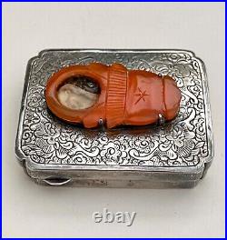 Antique CHINESE SNUFF BOX Yin & Yang Box Ornate Silver, Carnelian (5I9)