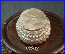 Antique Chinese Export Solid Silver Betel Box 29.7 G