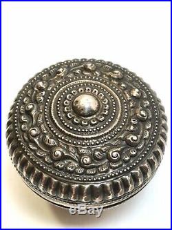 Antique Chinese Hand Made Sterling Silver Box With Geometric pattern decoration