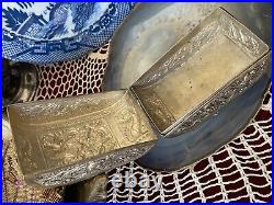 Antique Chinese Qing Tibet Silver Snuff Box Jewelry Trinket Casket Case Repousse