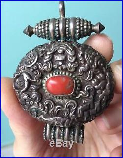 Antique Chinese Sino Tibetan silver repousse red coral Gau Ghau box pendant