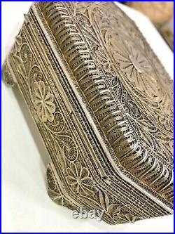 Antique Find Chinese Japanese Solid Silver Export Filigree Pill Box Snuff Box