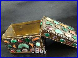 Beautiful antique chinese hand carved export gilt silver gem box signed