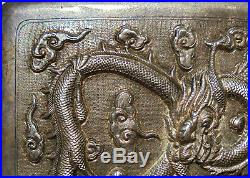 CINA (China) Old Chinese repousse silver cigarette case with dragon