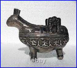 CINA (China) Old Chinese silver box made in archaic style incense burner