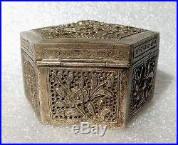 CINA (China) Old Chinese silver hexagonal box with dragon