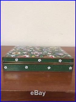 Chinese CLOISONNE Green Enamel FLORAL Humidor Jar Box Silver Inside 6