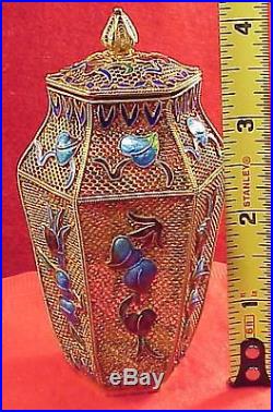 Chinese Export Silver 4 1/4 Filigree Enamel Vermeil Vanity Jar Pot Trinket Box