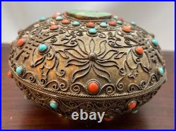 Chinese Gold Gilt Filigree Silver Carnelian Jade Jadeite Desk Box Dresser Jar