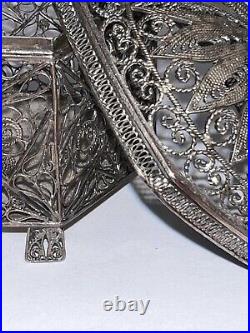 Chinese Sterling silver filigree lidded box signed Hallmarks, cricket box