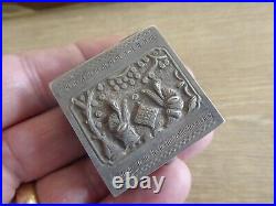 Chinese export silver pill box marked MAKERS MARK ON BACK