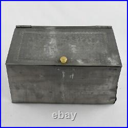 Chinese tea caddie black lacquered wood with silvered inlays, with removable box