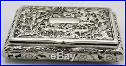 Fine early CHINESE EXPORT solid silver SNUFF BOX. ANIMALS & BIRDS. SIGNED. 1860