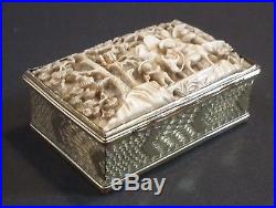 LARGE 18TH CENTURY SILVER GILT SNUFFBOX WITH CARVED CHINESE PANEL c. 1780