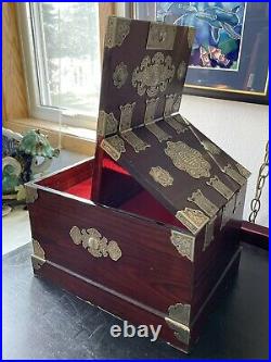 LARGE ANTIQUE CHINESE ADORNED w SILVER HINGED WOODEN TRAVEL STORAGE/JEWELRY BOX