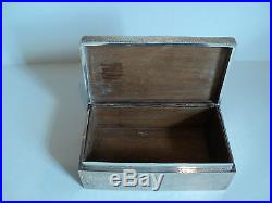 LOVELY 19th C. CHINESE EXPORT LUEN, WO SOLID SILVER CIGAR BOX