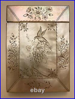 Mother of pearl chinese carved card case for export market XIX Century