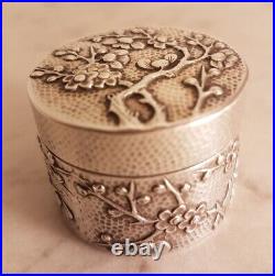 Stunning Exquisite Antique Chinese Wang Hing Hong Kong Silver Blossom Box