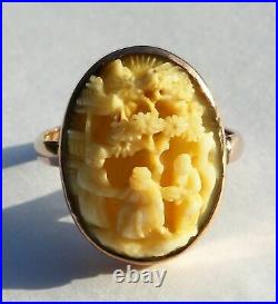 Unusual Rare Victorian 9ct Gold Oval Carved Ring Chinese Scene Depicting Figures