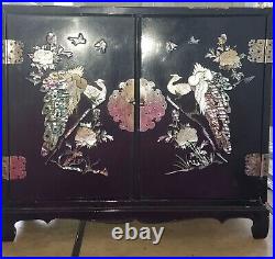 Vint. Chinese Black Lacquer Mother of Pearl Birds of Paradise Silver Jewelry Box